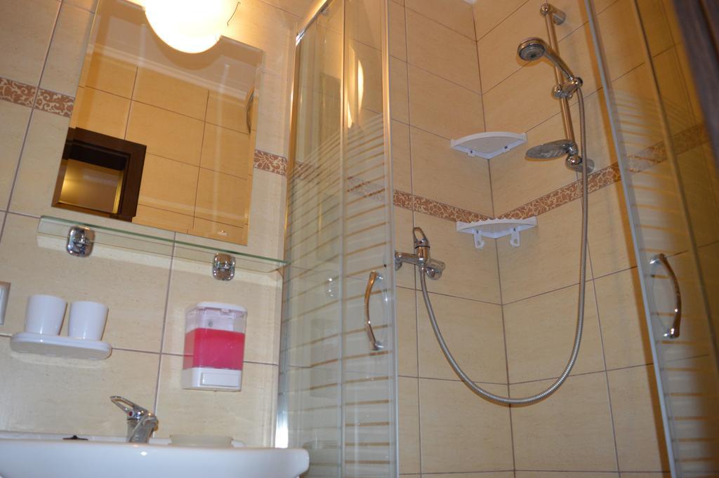 Apartamento Przystan Rozalin  Exterior foto